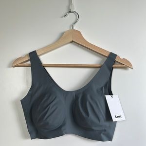 Knix LuxeLift Pullover Bra